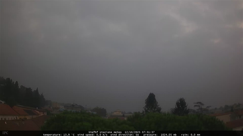 immagine della webcam nei dintorni di Capiago Intimiano: webcam Meda