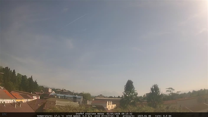 immagine della webcam nei dintorni di Capiago Intimiano: webcam Meda